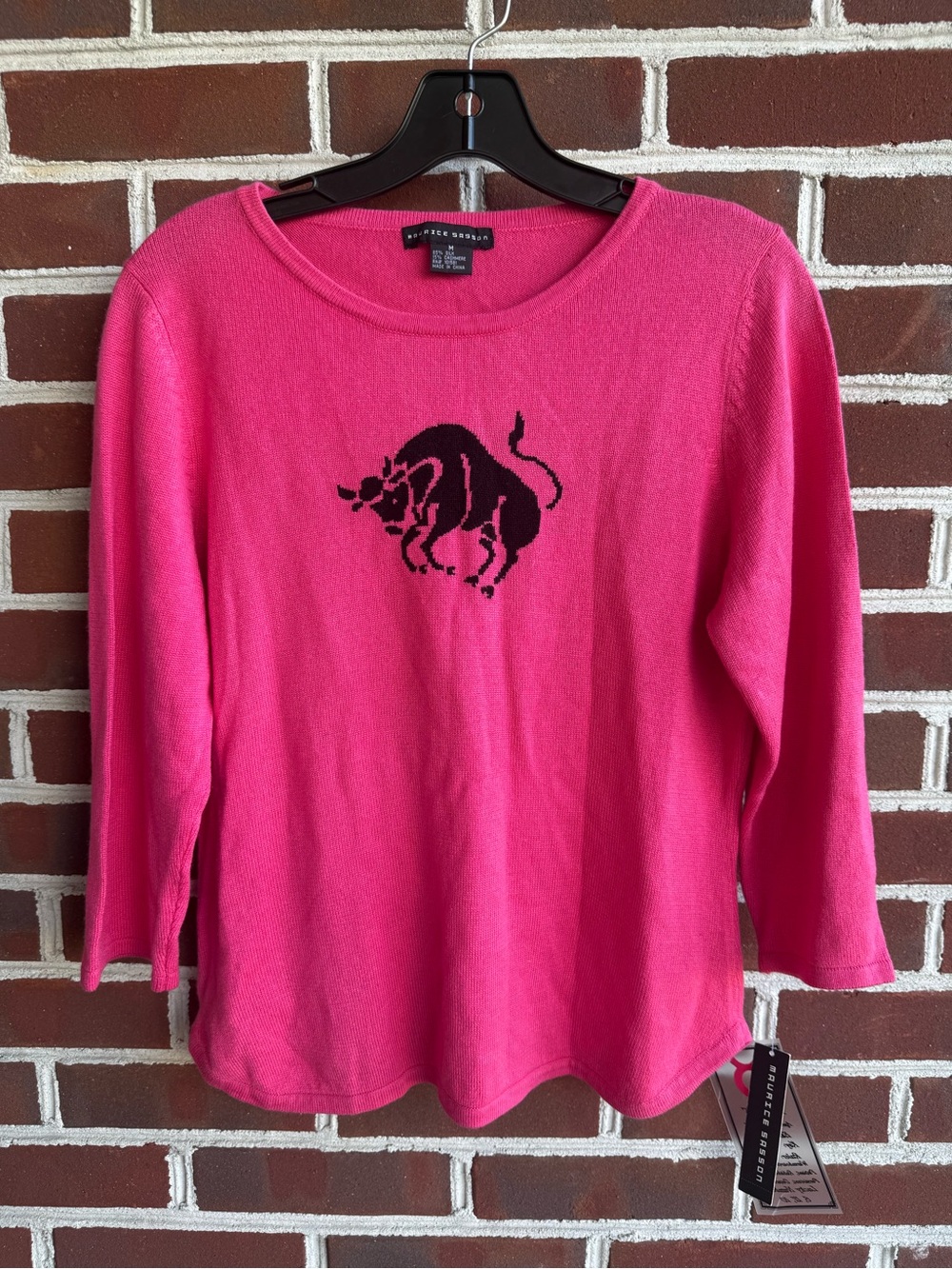 Maurice Sasson Silk Cashmere Pink Bull Taurus Intarsia Crewneck Sweater Medium